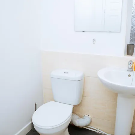 Great Away From In Leeds Close To Leeds (West Yorkshire)